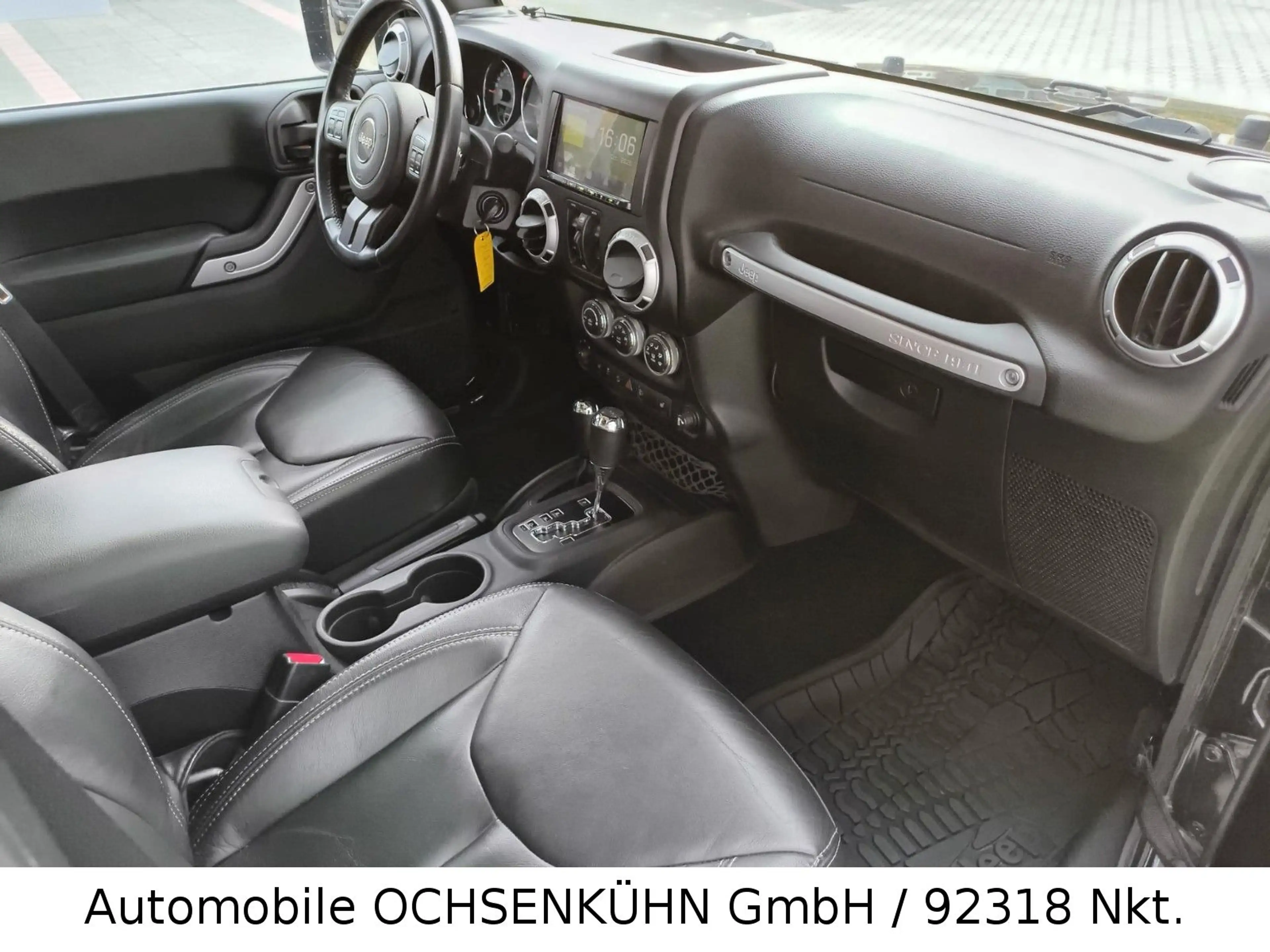 Jeep Wrangler Unlimited Sahara 2.8 CRD / Nav., LED — photo 9