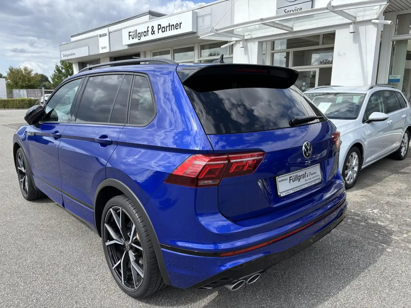 Volkswagen Tiguan 2.0 TSI R 4Motion DSG ACC AHZV DCC Navi LED Blau - 2
