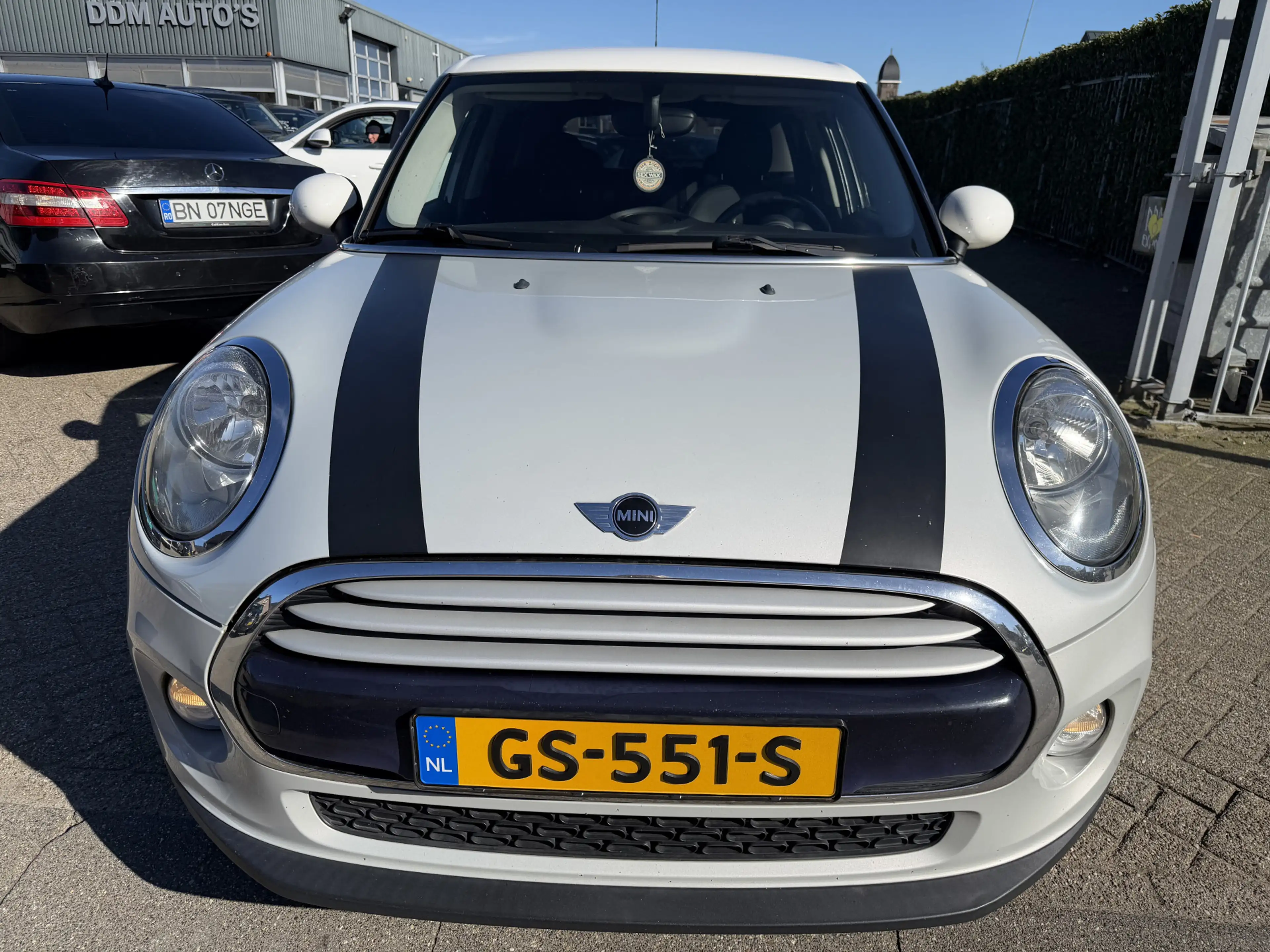 MINI Cooper D Mini 1.5 Business — photo 5