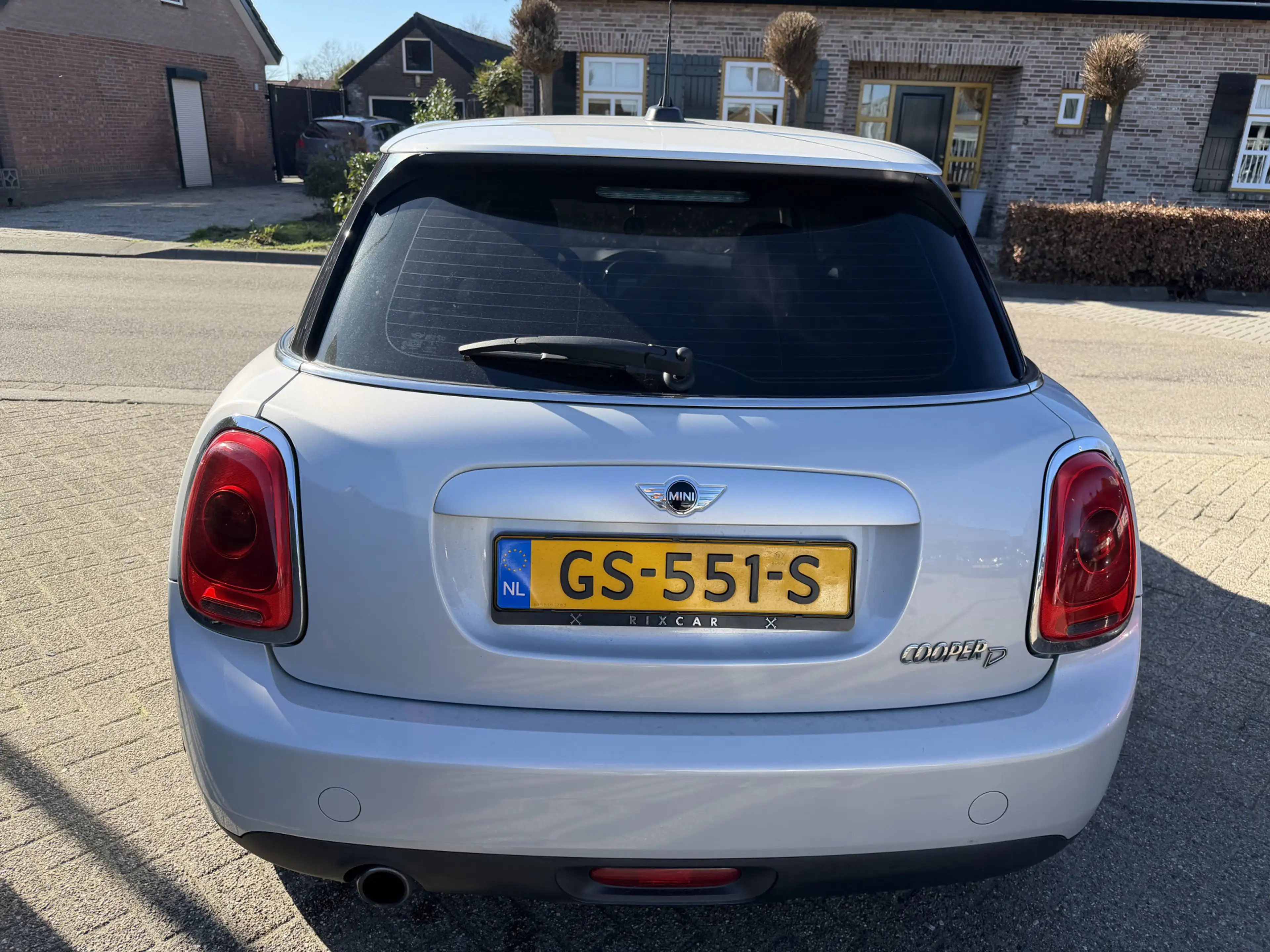 MINI Cooper D Mini 1.5 Business — photo 6