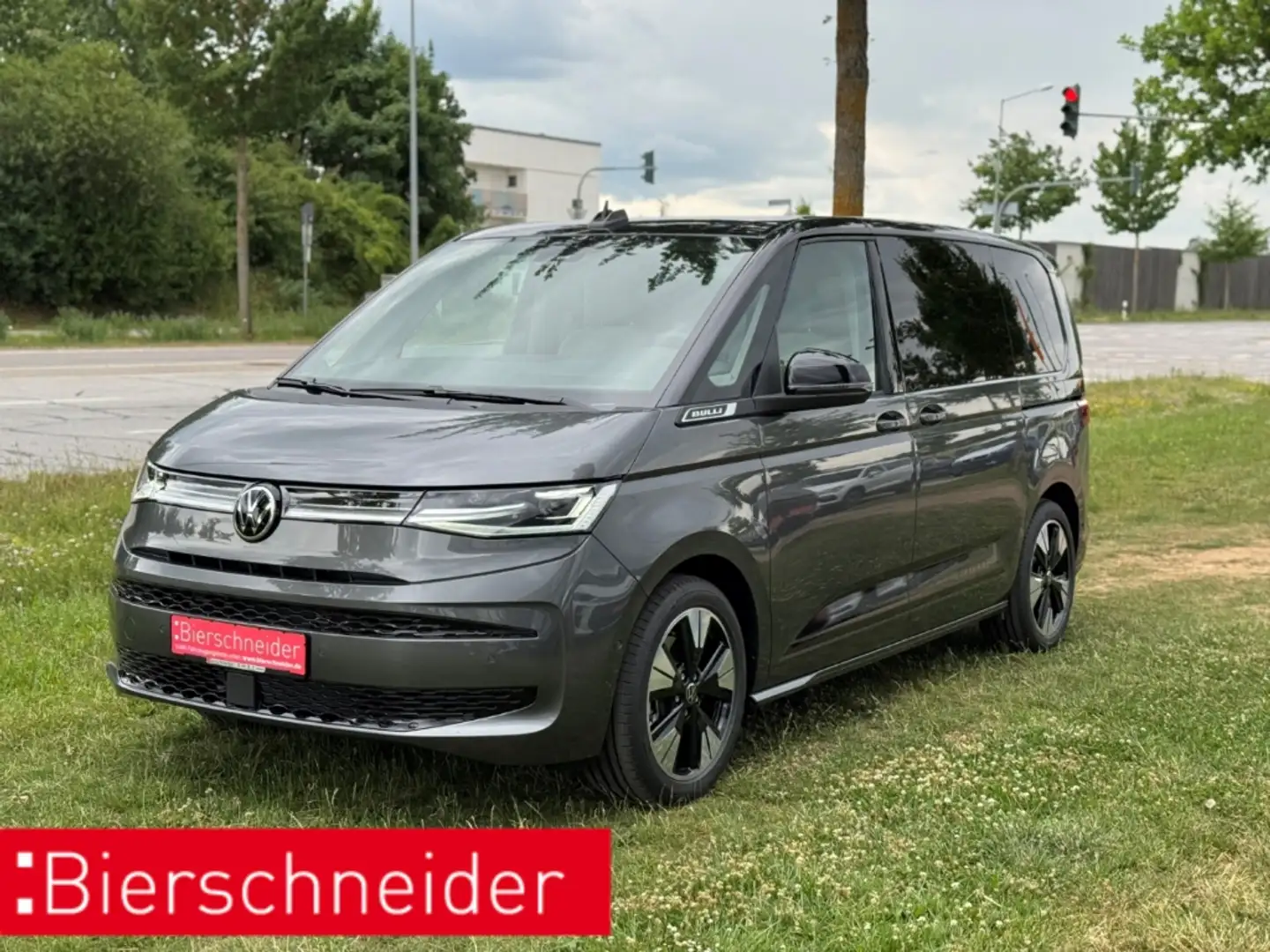 Volkswagen T7 Multivan KÜ 2.0 TDI DSG Edition 7-S. VIS-A-VIS NAVI-PRO 5-J Grau - 1
