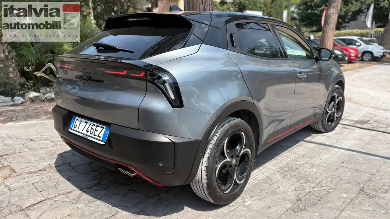 Alfa Romeo Junior 2025
