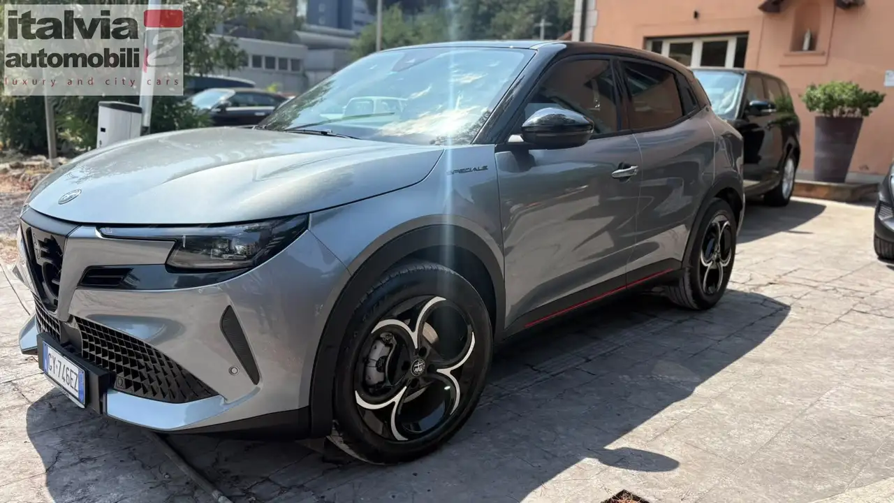 Alfa Romeo Junior 2025