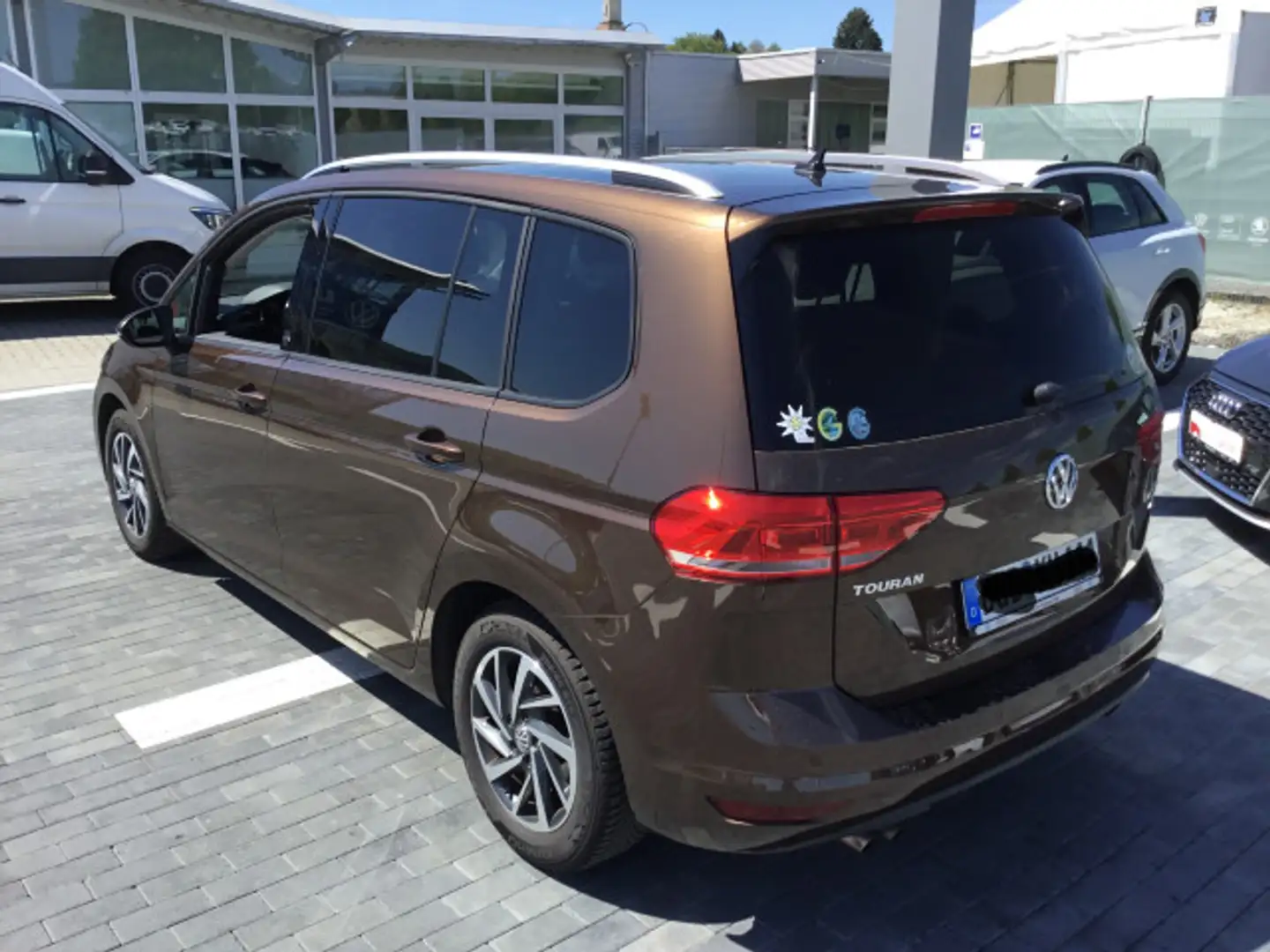 Volkswagen Touran Comfortline BlueMotion Technology 1,4 l T Braun - 2