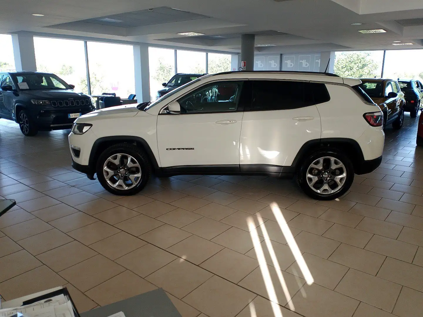Jeep Compass 2ª serie 1.6 Multijet II 2WD Limited Weiß - 2