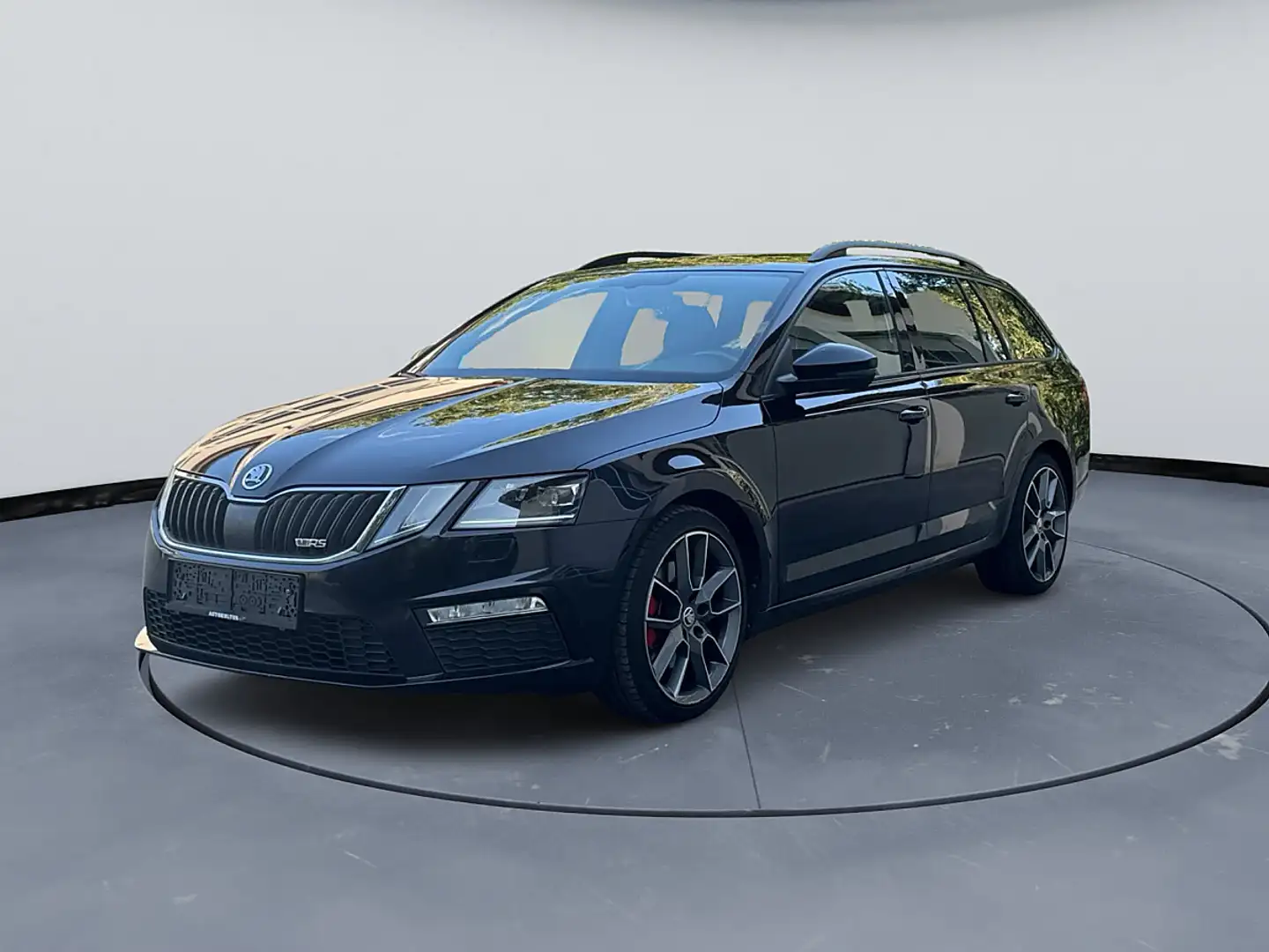 Skoda Octavia 2.0 TDI DPF RS Schwarz - 1