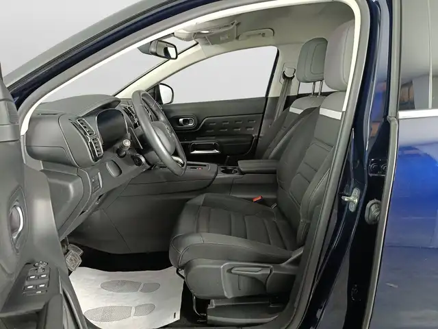 Citroen C5 Aircross view 8