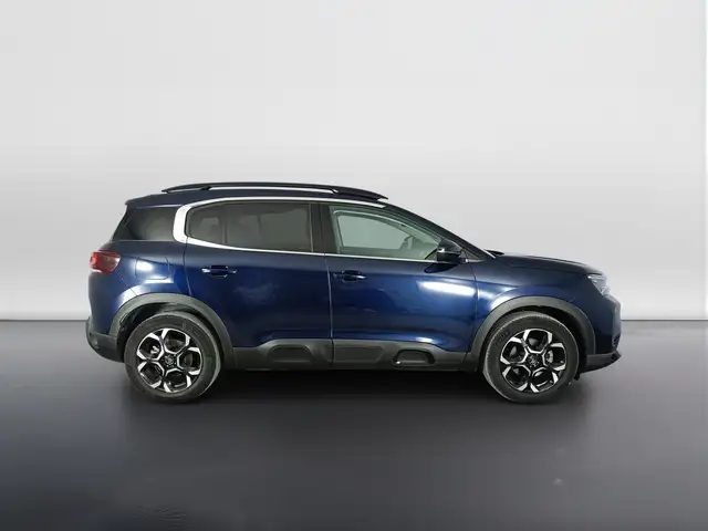 Citroen C5 Aircross view 3