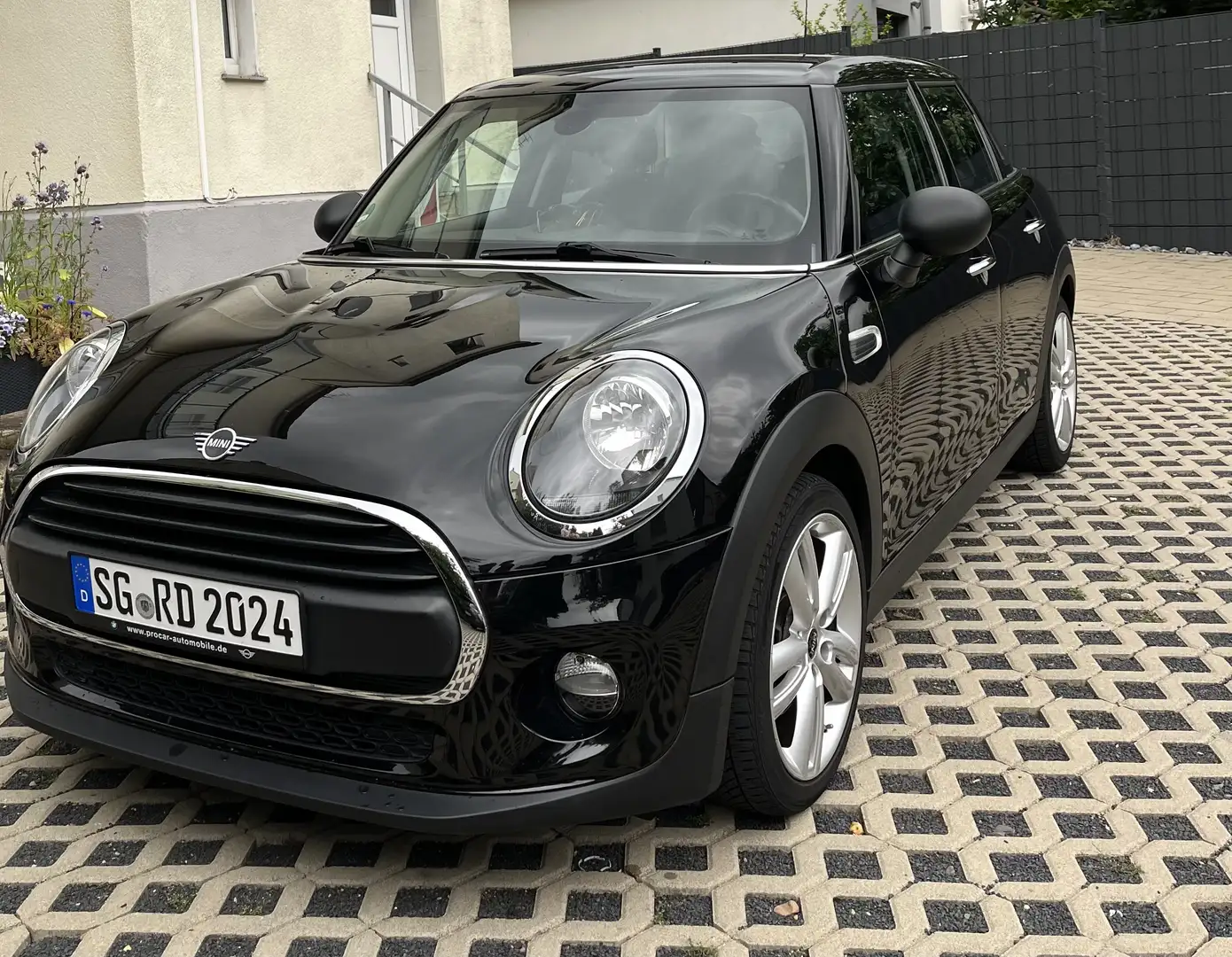 MINI One One Schwarz - 1