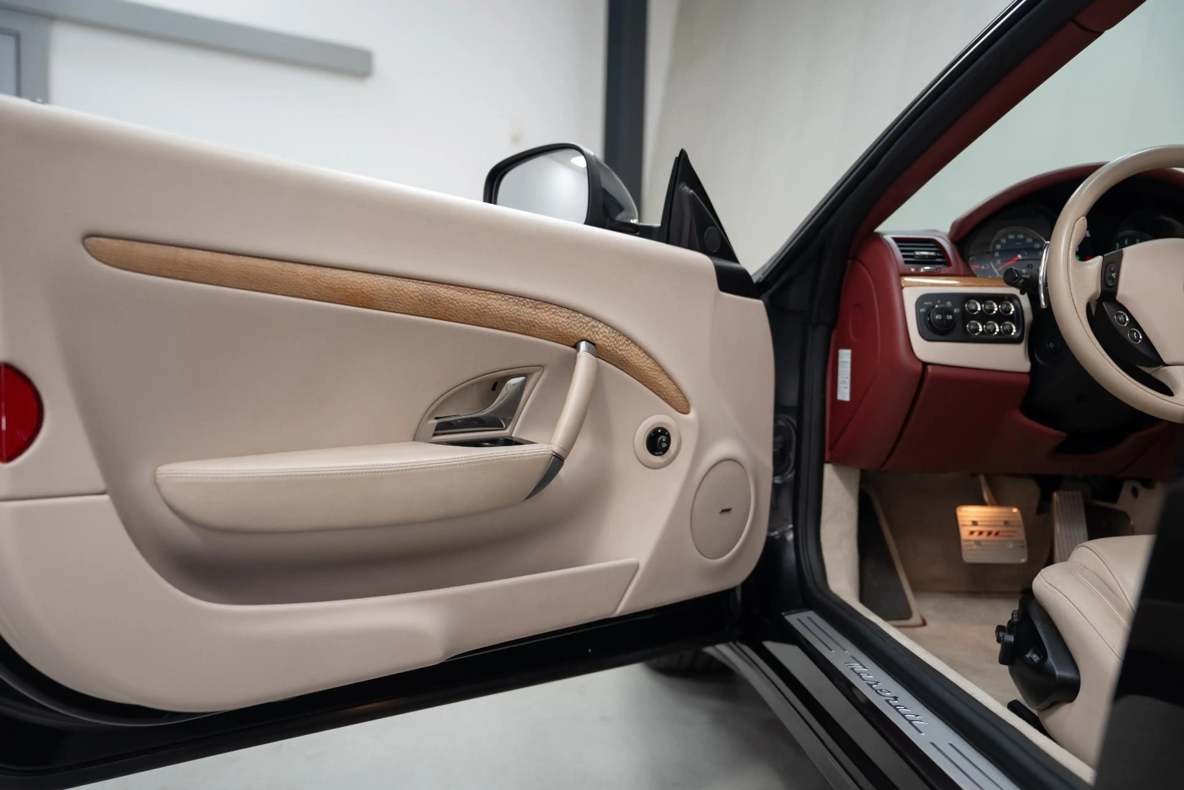 Maserati GranCabrio 4.7 V8*NL AUTO*1e EIGENAAR*CARBALHO*BOSE*UNIEK* — photo 36