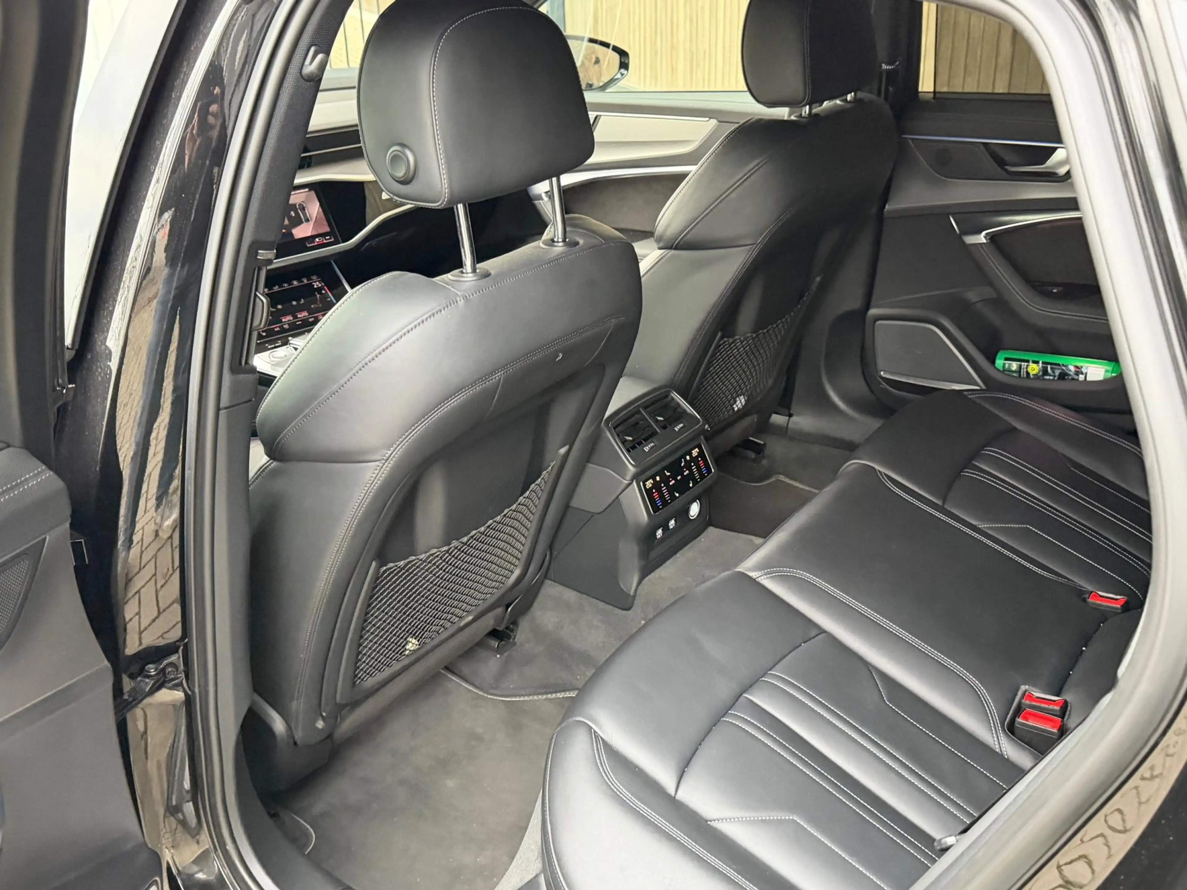 Audi A6 Limousine 55 TFSI Sport S line edition / B&O Advan — photo 25