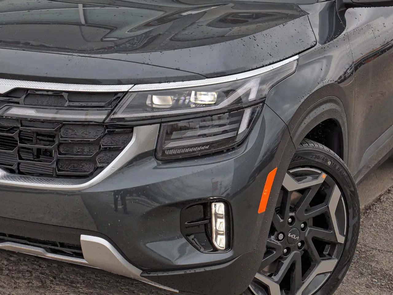 Kia Seltos снимка Kia Seltos