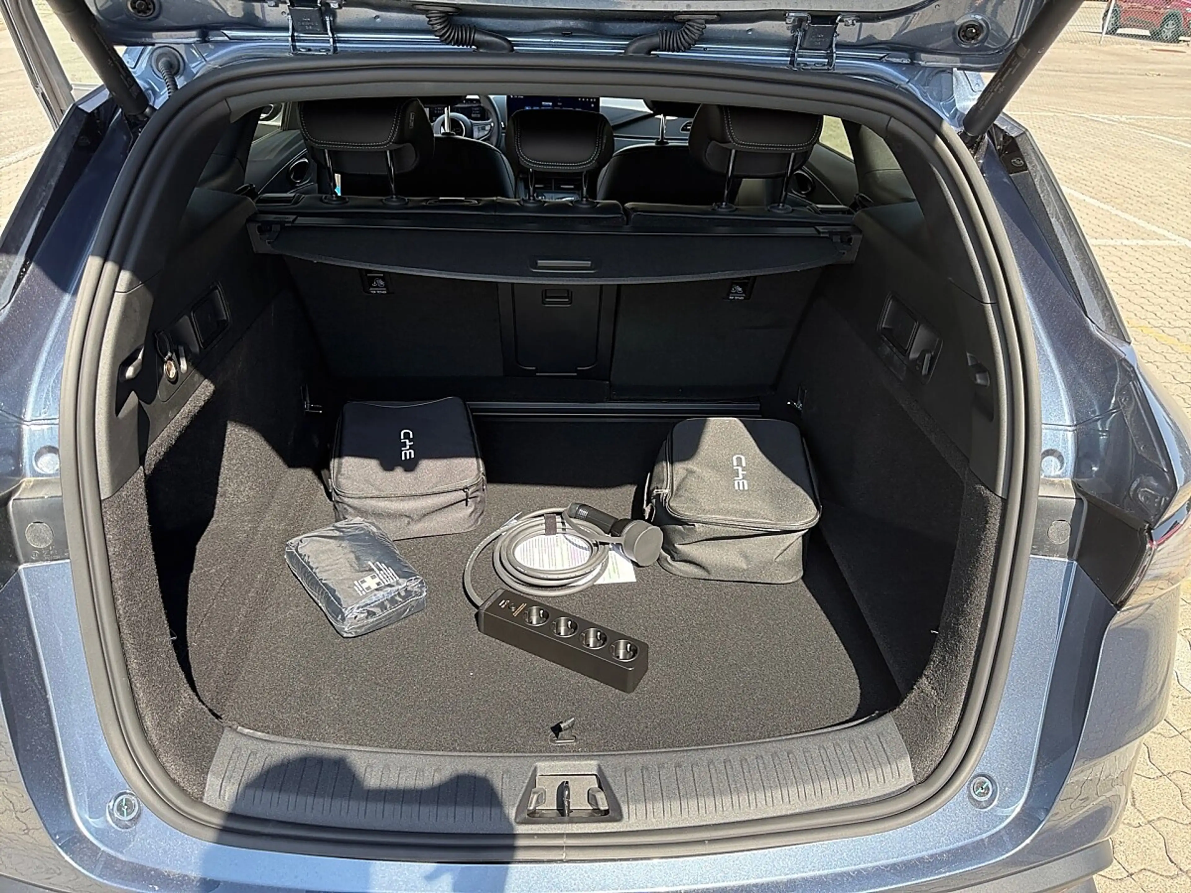BYD Seal 6 DM-i Touring PHEV 19kWh Comfort Österreich Pake... — photo 10