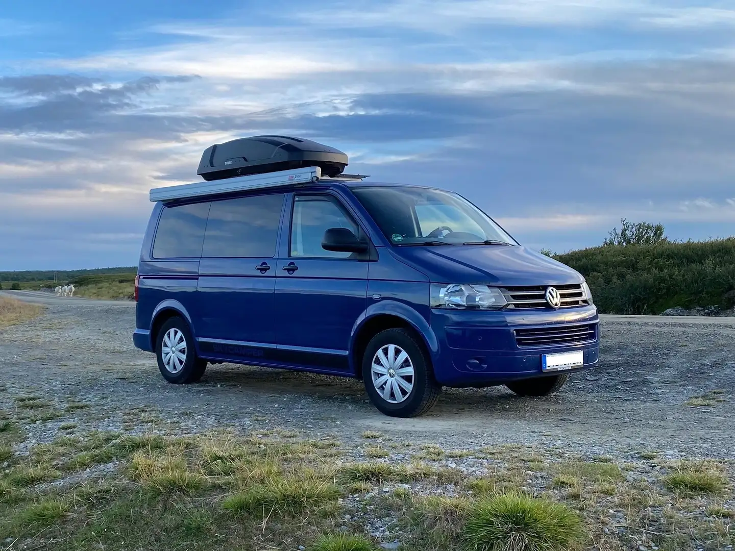 Volkswagen T5 Transporter T5.2 TDI Campervan Blau - 1