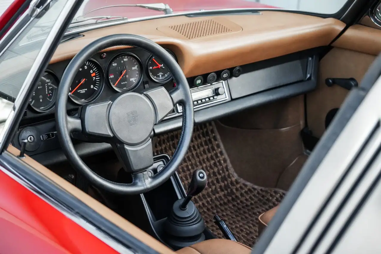 Porsche 930 911 S Targa *Erstlack in Peru Red*, foto 8