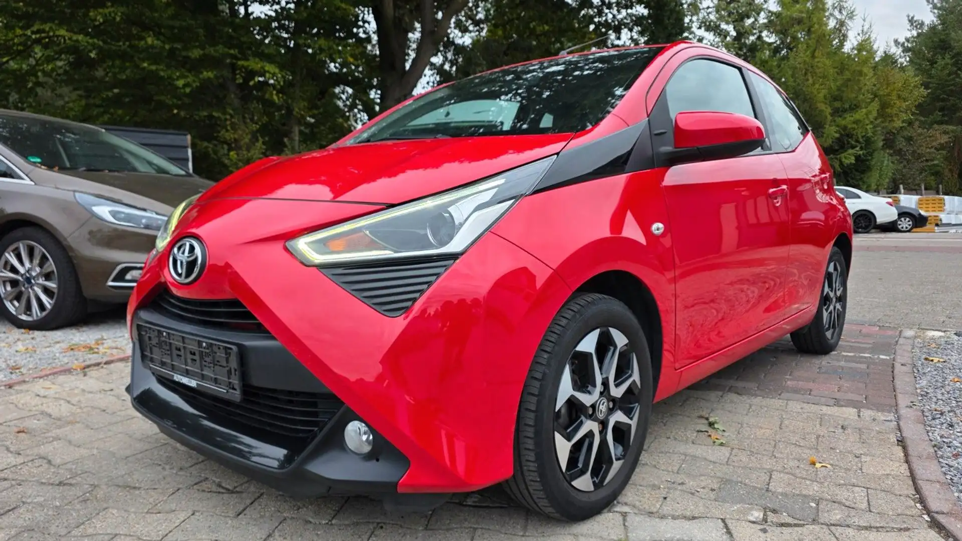 Toyota Aygo AYGO x-play Team D 1 Hand Rot - 1