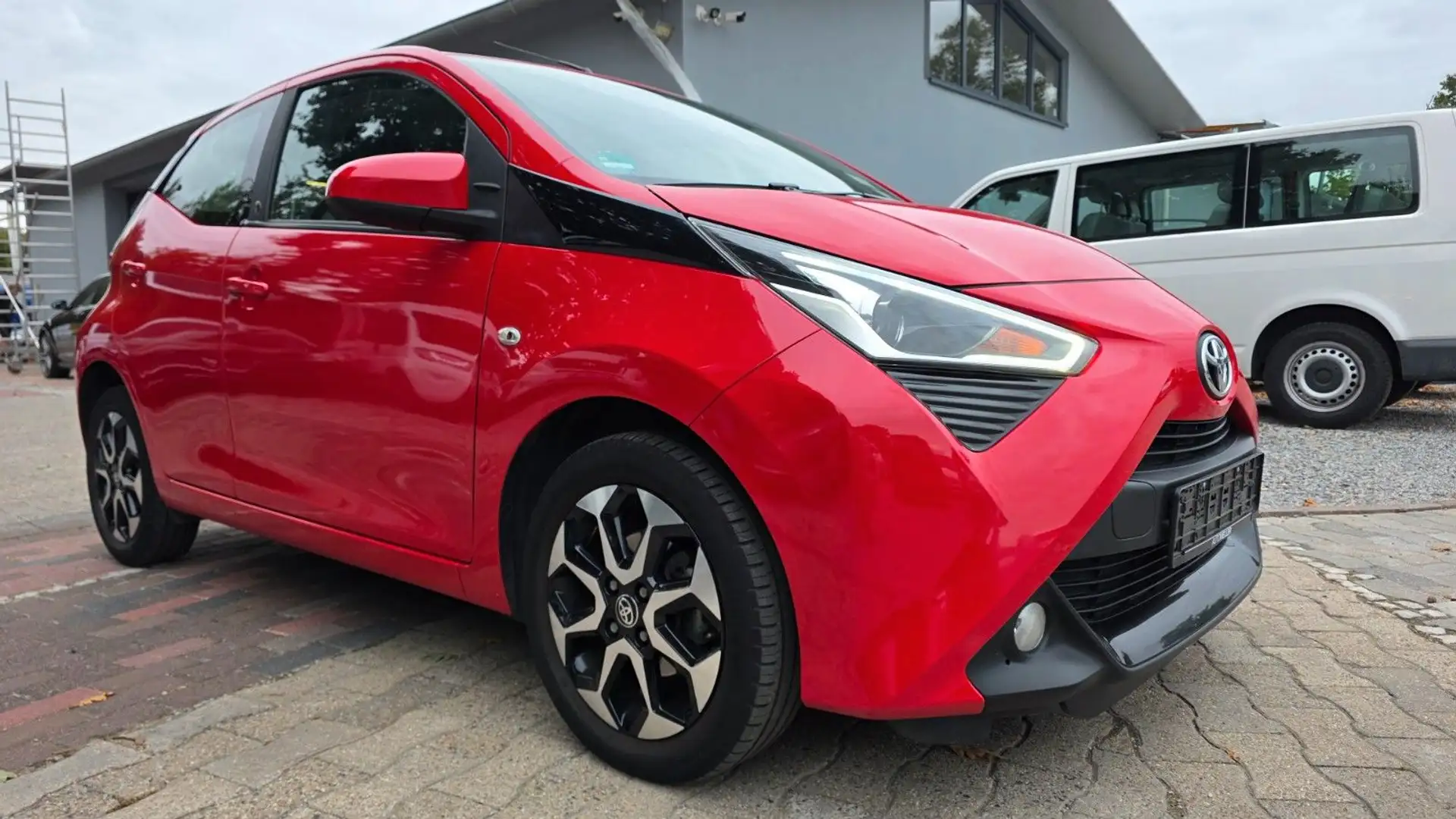 Toyota Aygo AYGO x-play Team D 1 Hand Rot - 2