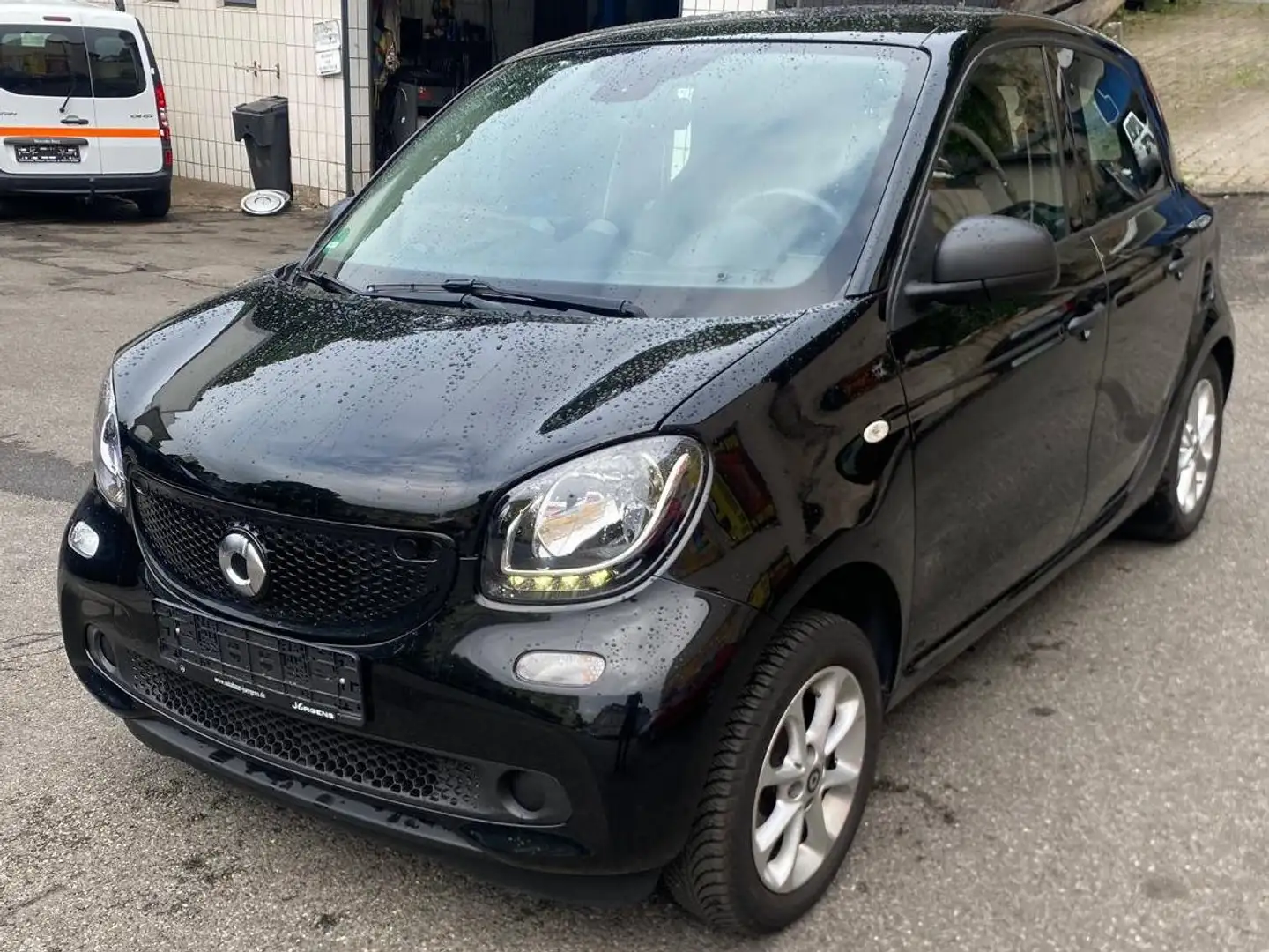 smart forFour Basis 52kW (453.042) Zwart - 1