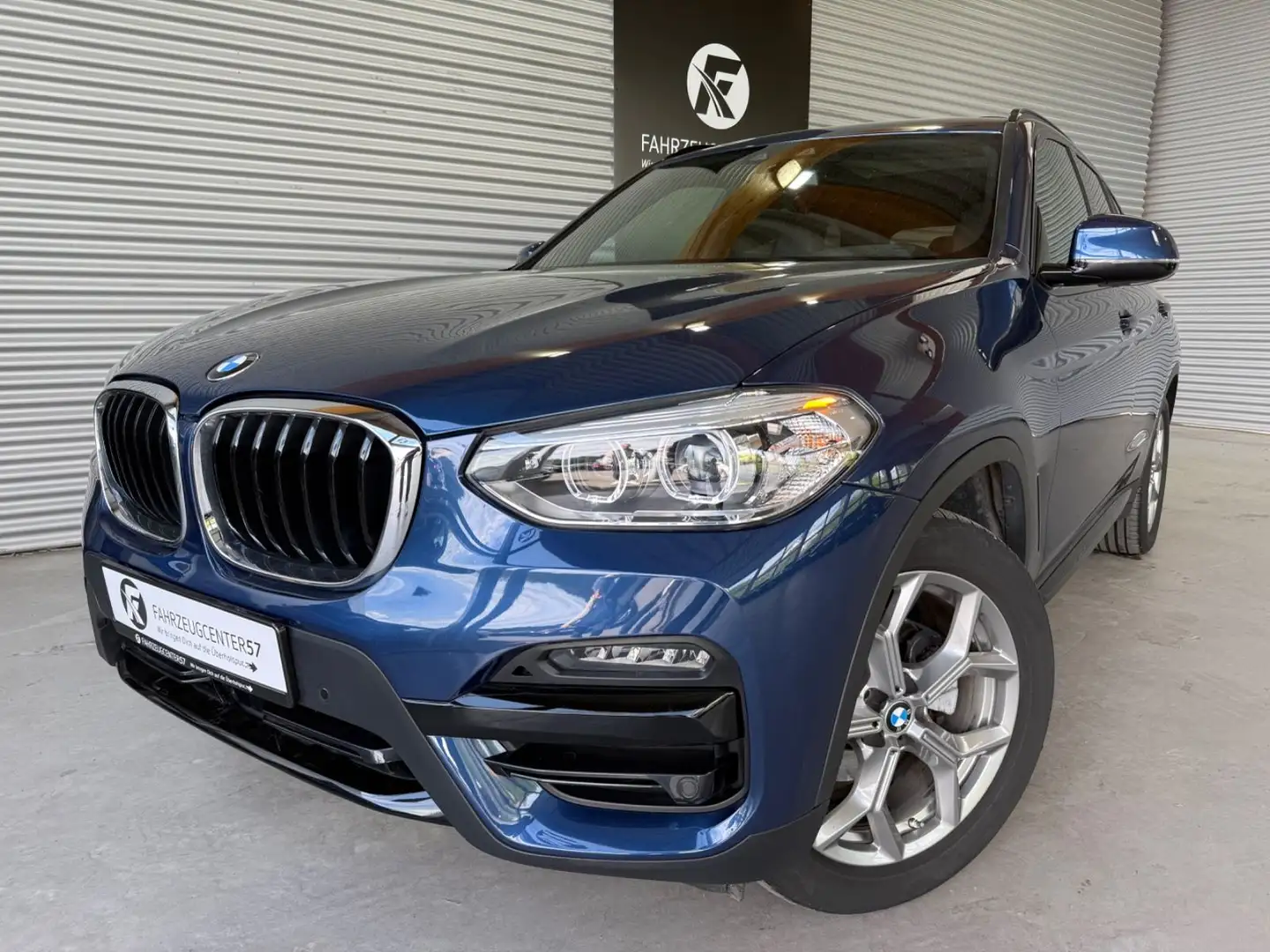 BMW X3 xDrive30i xLine/ACC/PANO/CARPLAY/LED Blue - 1