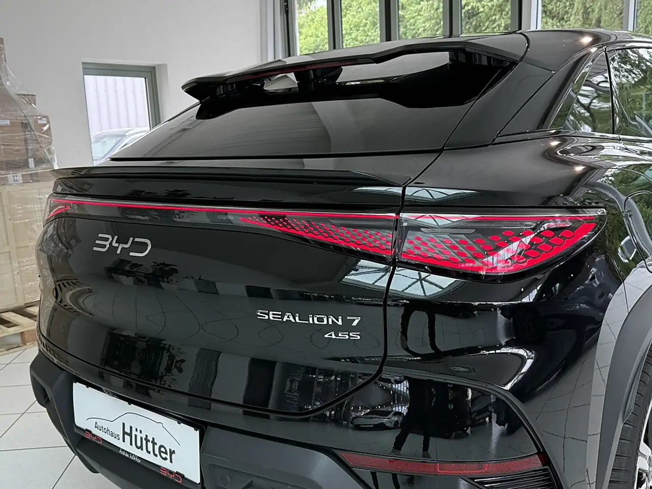 BYD SEALION 7