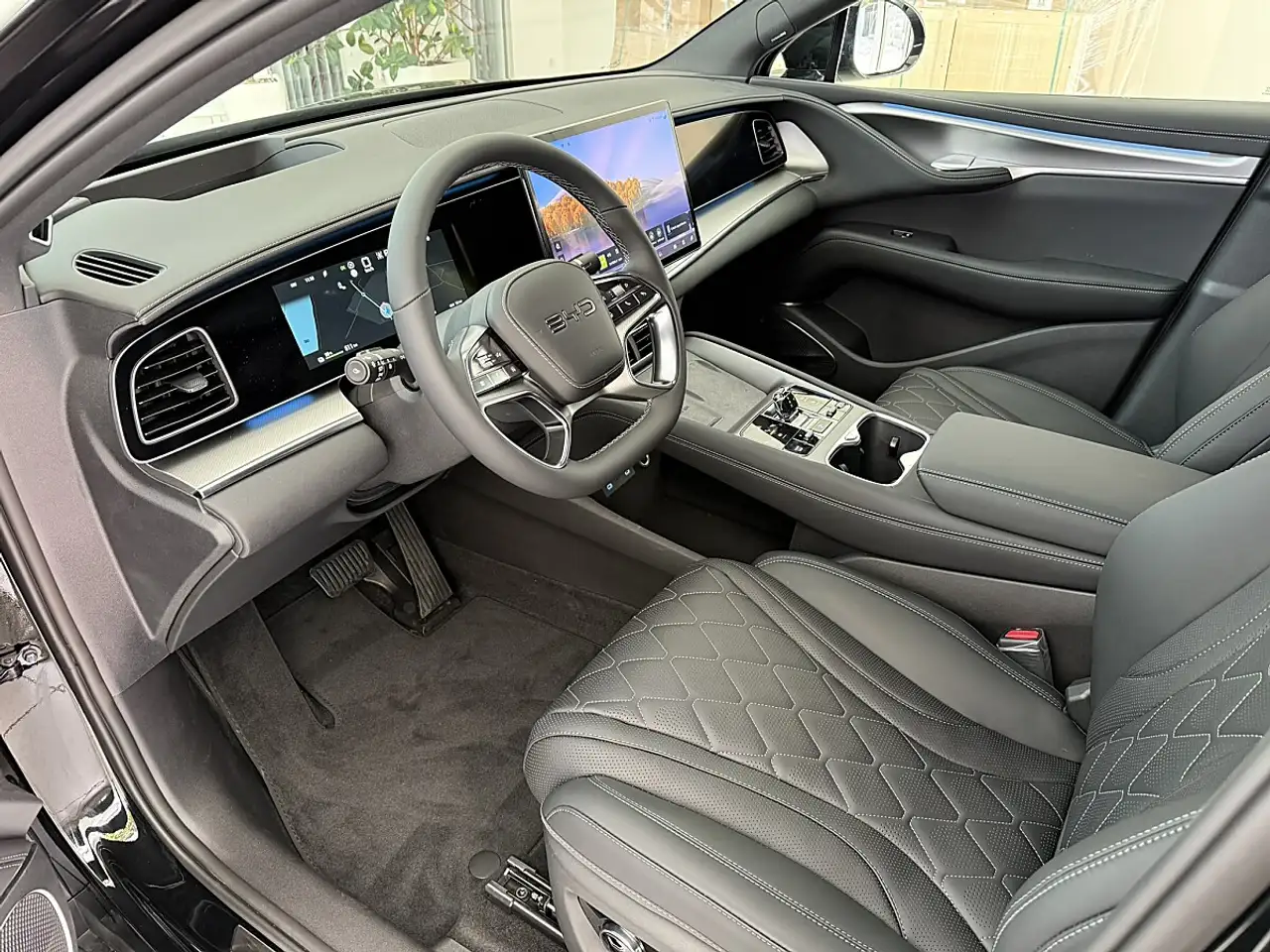 BYD SEALION 7
