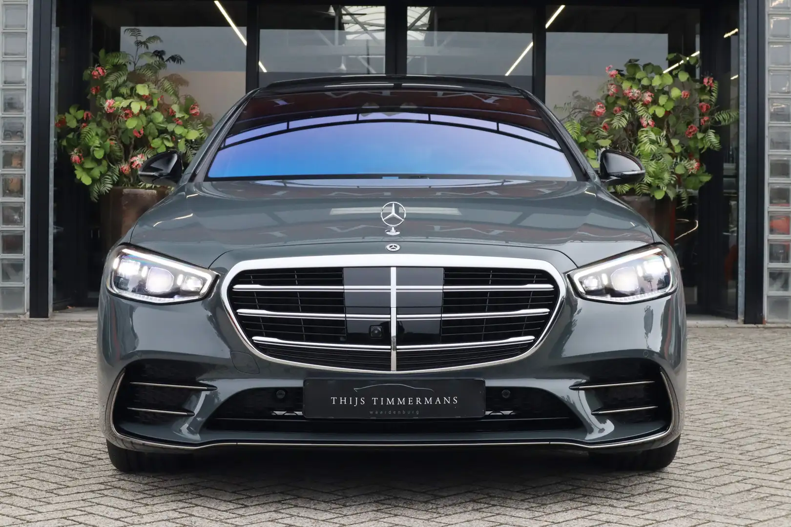 Mercedes-Benz S 580 e 4MATIC Lang | AMG-Line, Achterasbesturing, Burme Grau - 2