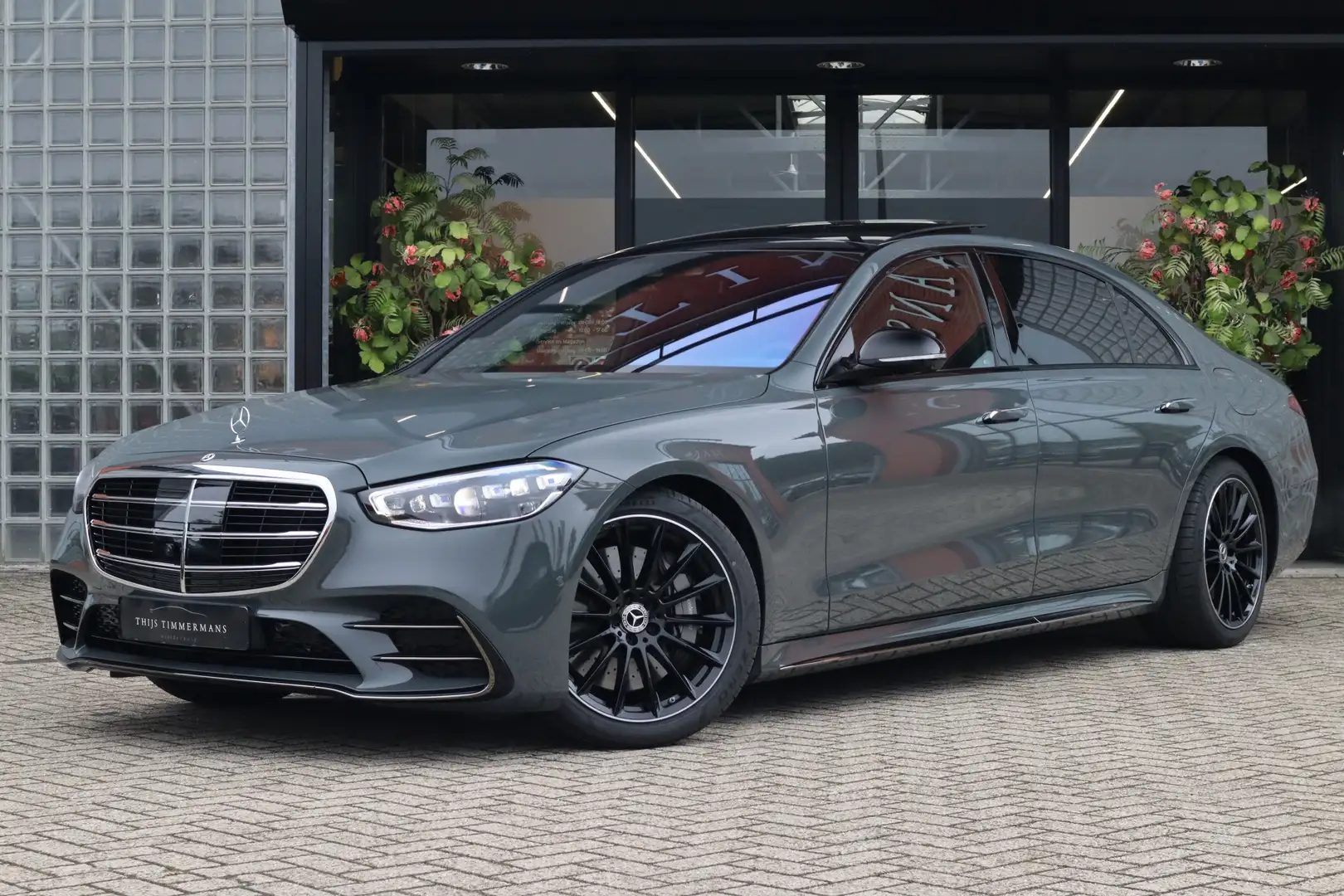 Mercedes-Benz S 580 e 4MATIC Lang | AMG-Line, Achterasbesturing, Burme Grau - 1