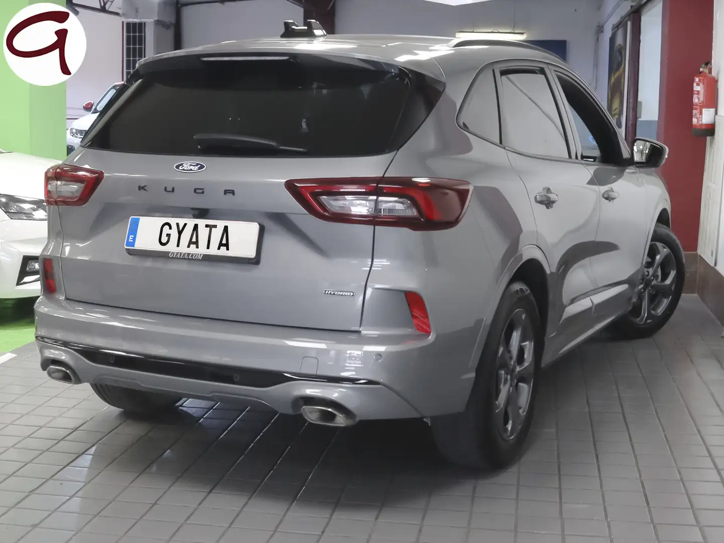 Ford Kuga 2.5 Duratec FHEV ST-Line 4x2 Aut. Plateado - 2