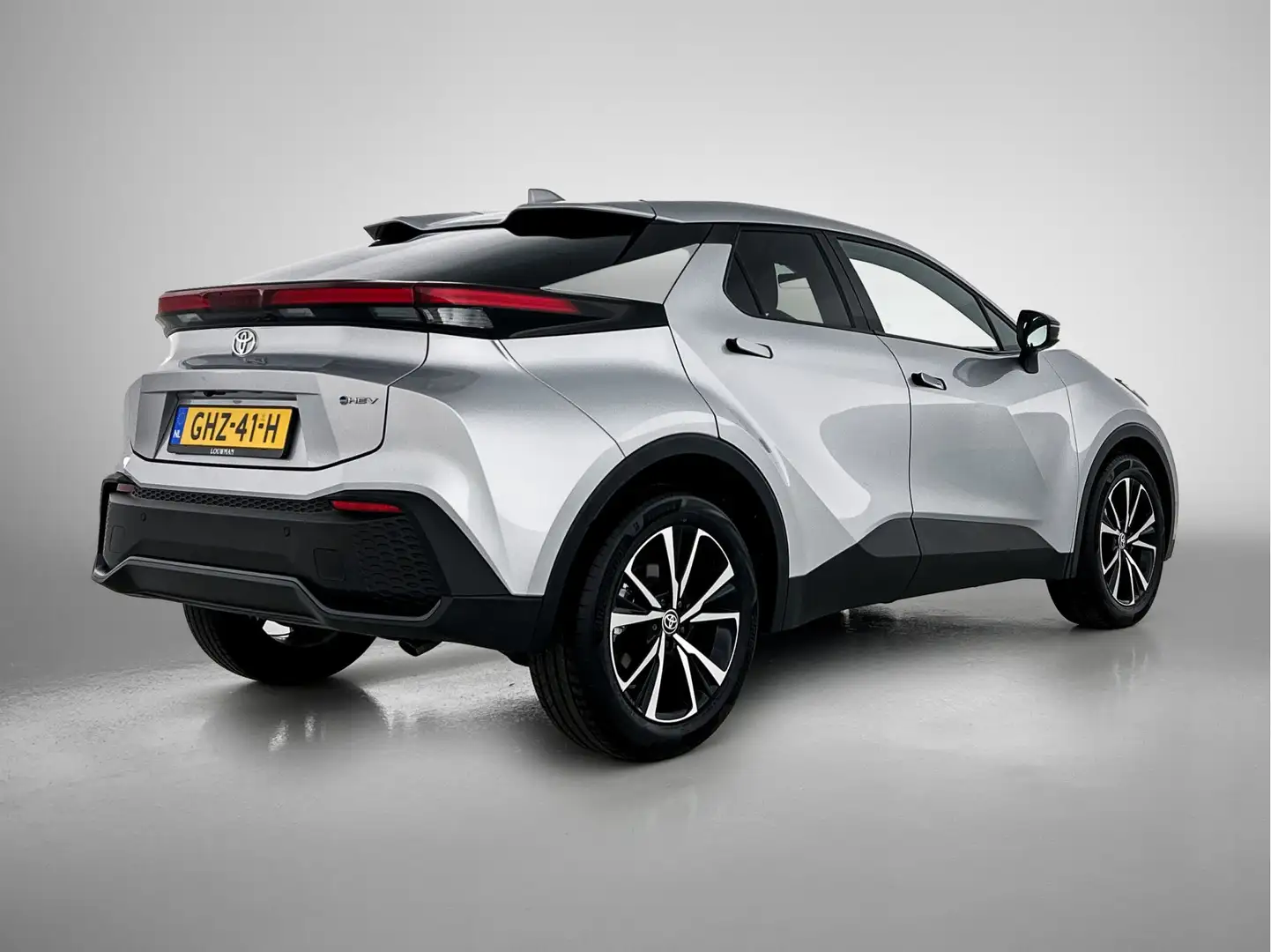 Toyota C-HR Hybrid 140 Dynamic | Fabr Garantie t/m 09-2034 mog Gris - 2