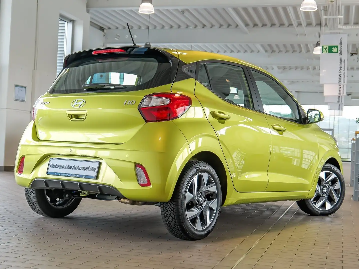 Hyundai i10 Trend Aut. Kamera Navi CarPlay/AndroidAuto Jaune - 2