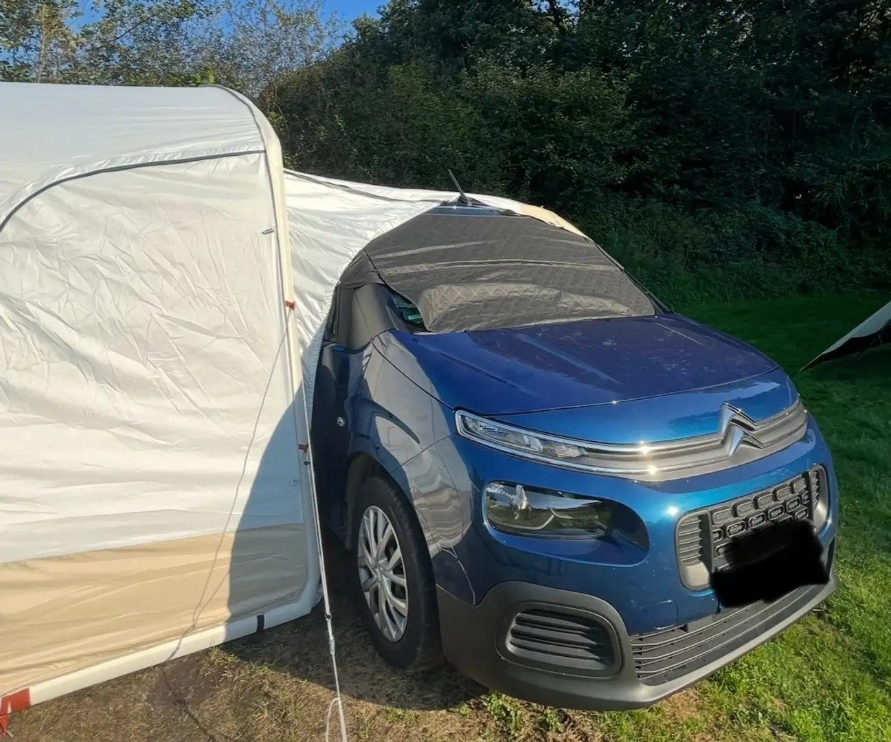 Citroen Berlingo M BlueHDi 100 LIVE, liebevoll ausgeb.. Minicamper Albastru - 1