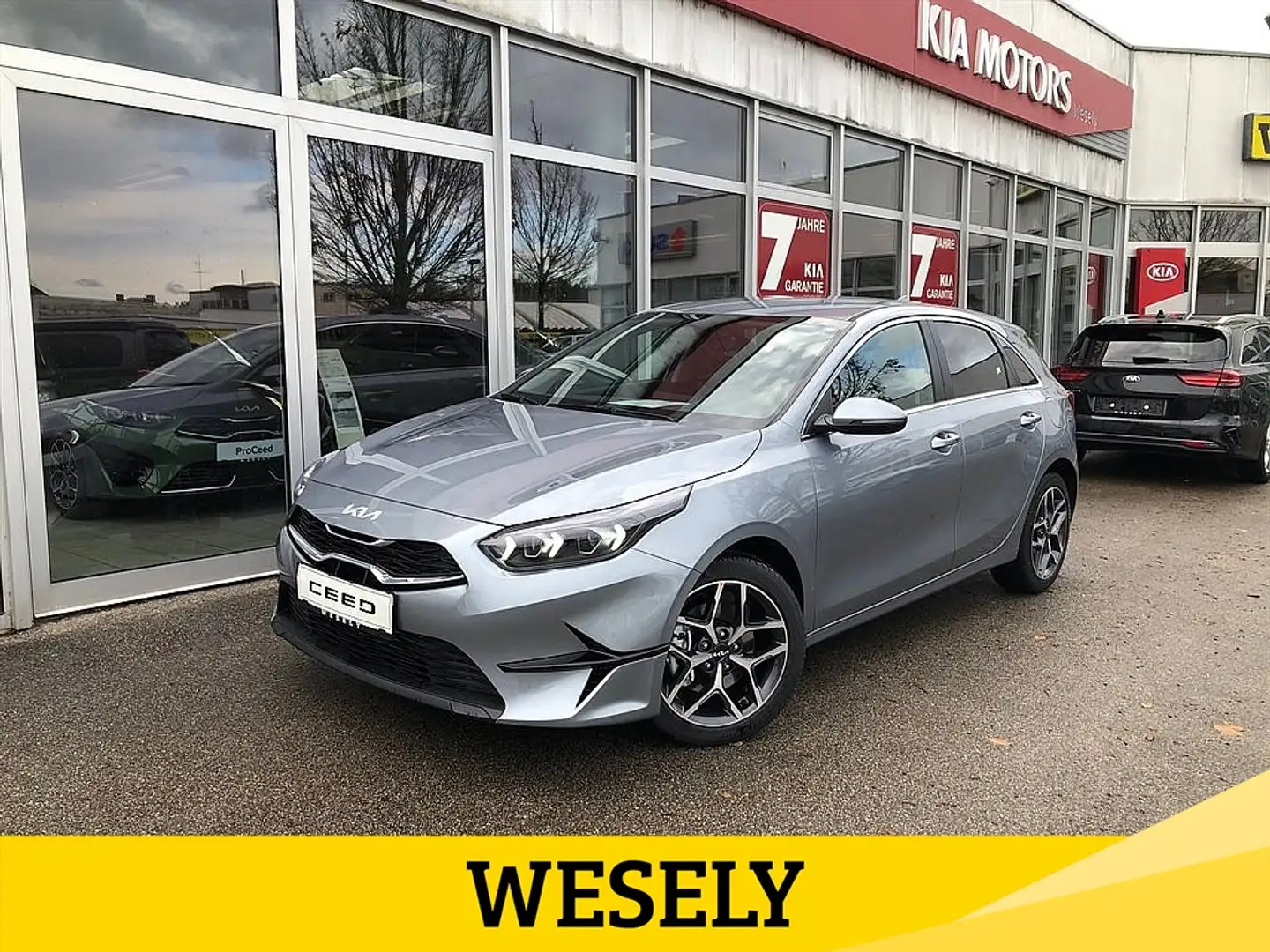 Kia Ceed / cee'd ceed 1,5 TGDI Gold 48V DCT Silber - 1