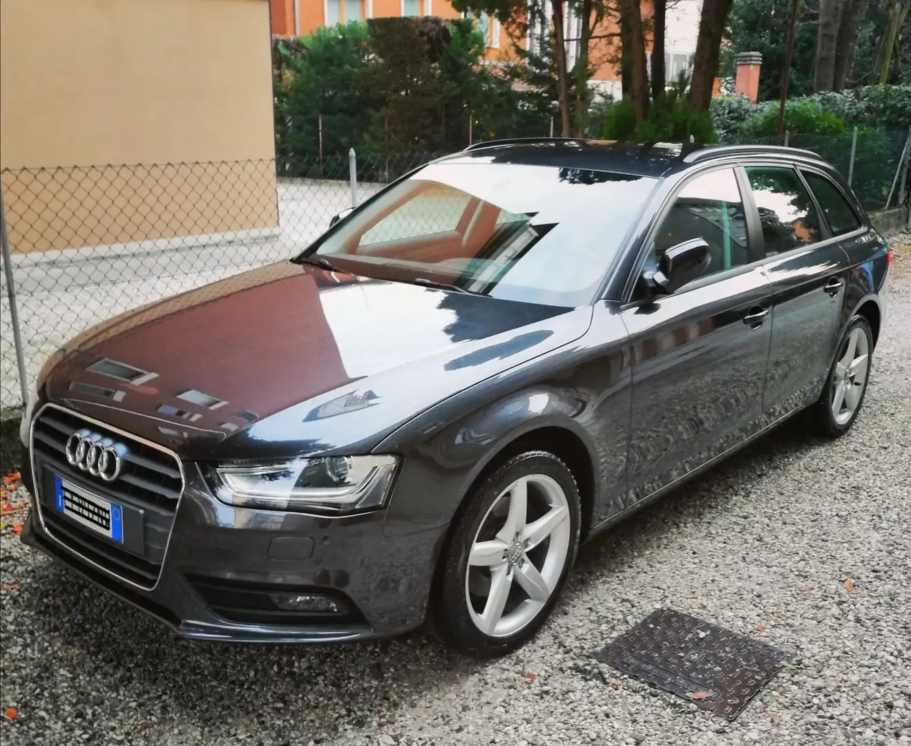 Audi A4 A4 IV 2012 Avant Avant 2.0 tdi Business 150cv E6 Grigio - 1