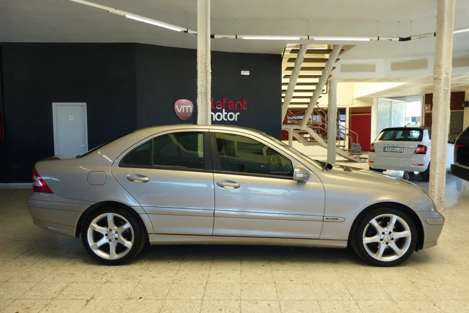 Mercedes-Benz C 180 K Sport Edition Gri - 2