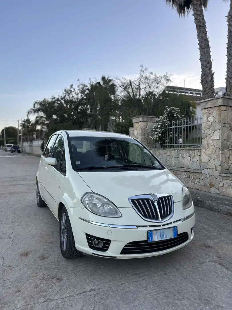 Lancia MUSA 1.3 mjt Poltrona Frau 90cv - 1