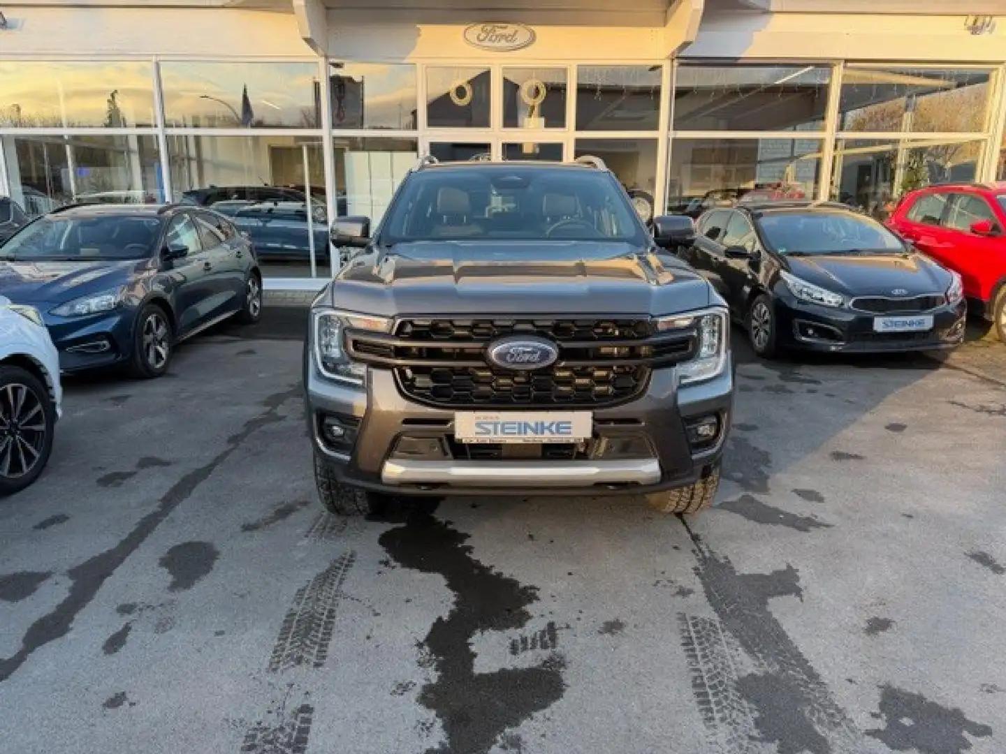 Ford Ranger Plug-in-Hybrid Wildtrak e-4WD Doppelkabine Gris - 2