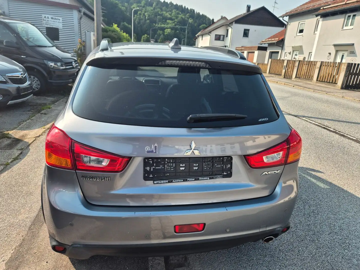 Mitsubishi ASX + 4WD-1.HAND-XENON-SHZ-KAMERA-LEDER-PANORAMA Grau - 2