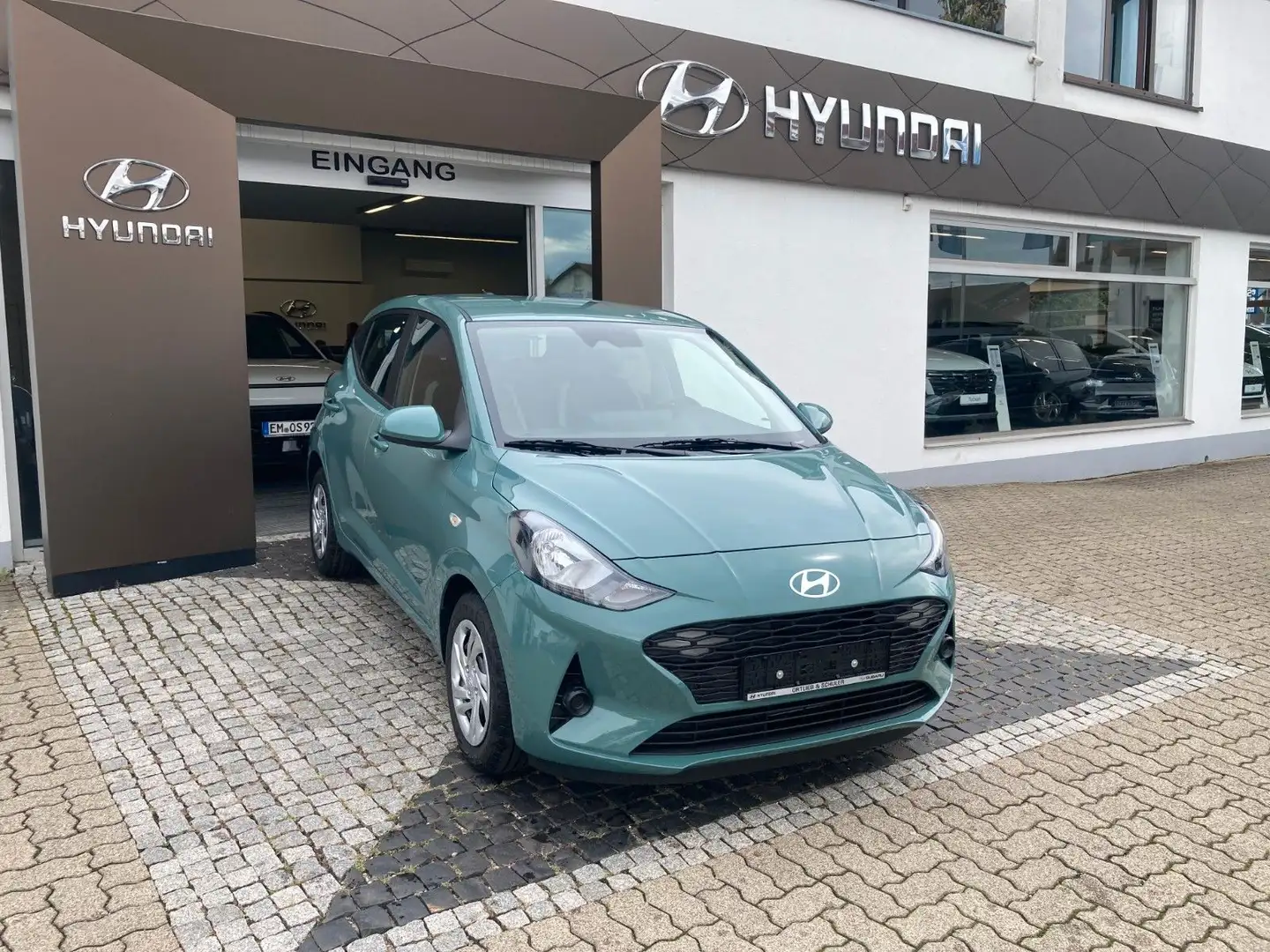 Hyundai i10 1.0 M/T Select mit Navi Vert - 1