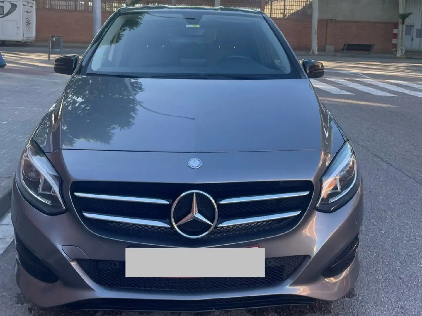 Mercedes-Benz 200 Gris - 1