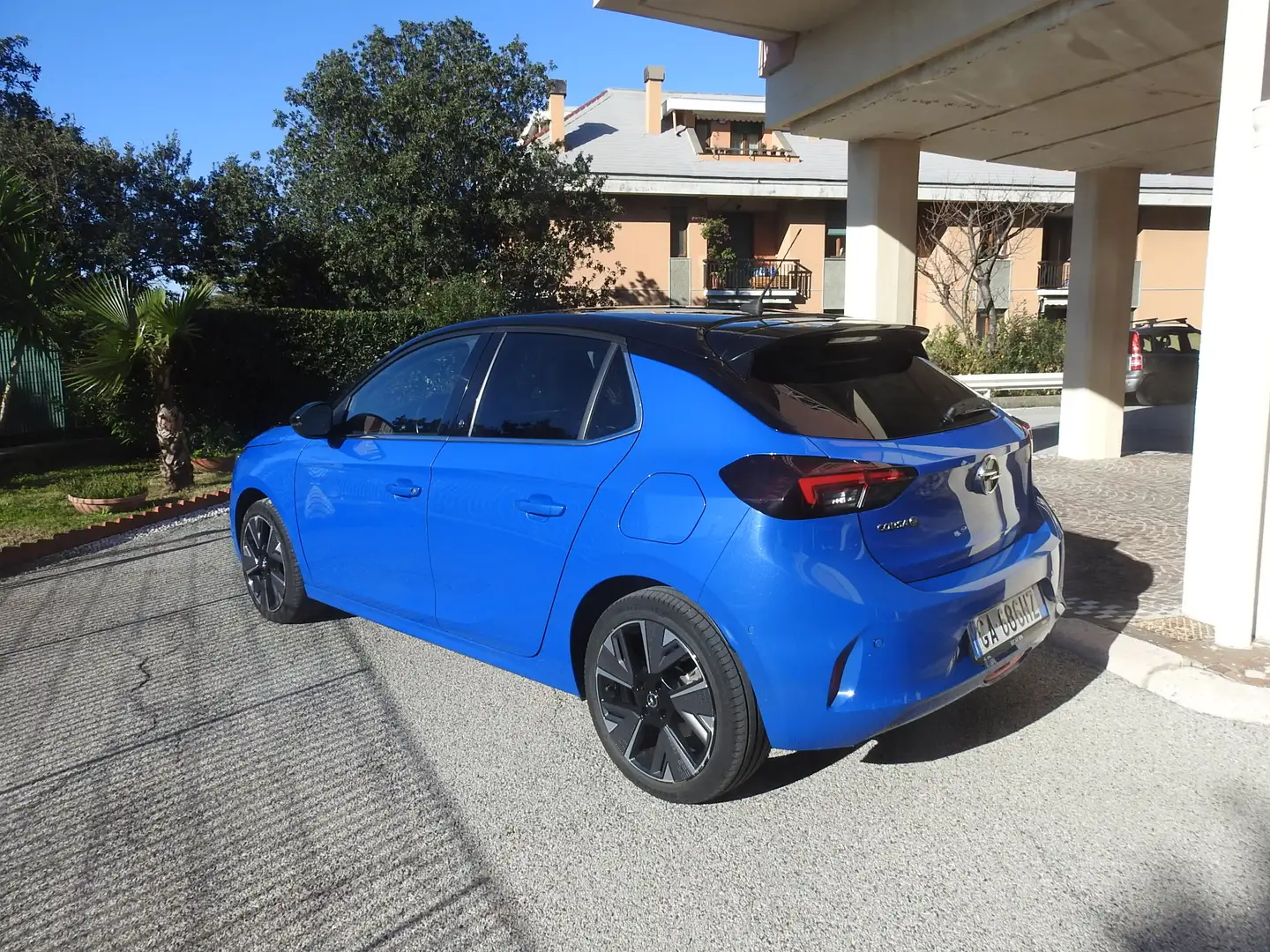 Opel Corsa-e Elegance - 2