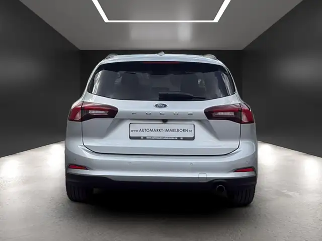 Ford Focus view 10