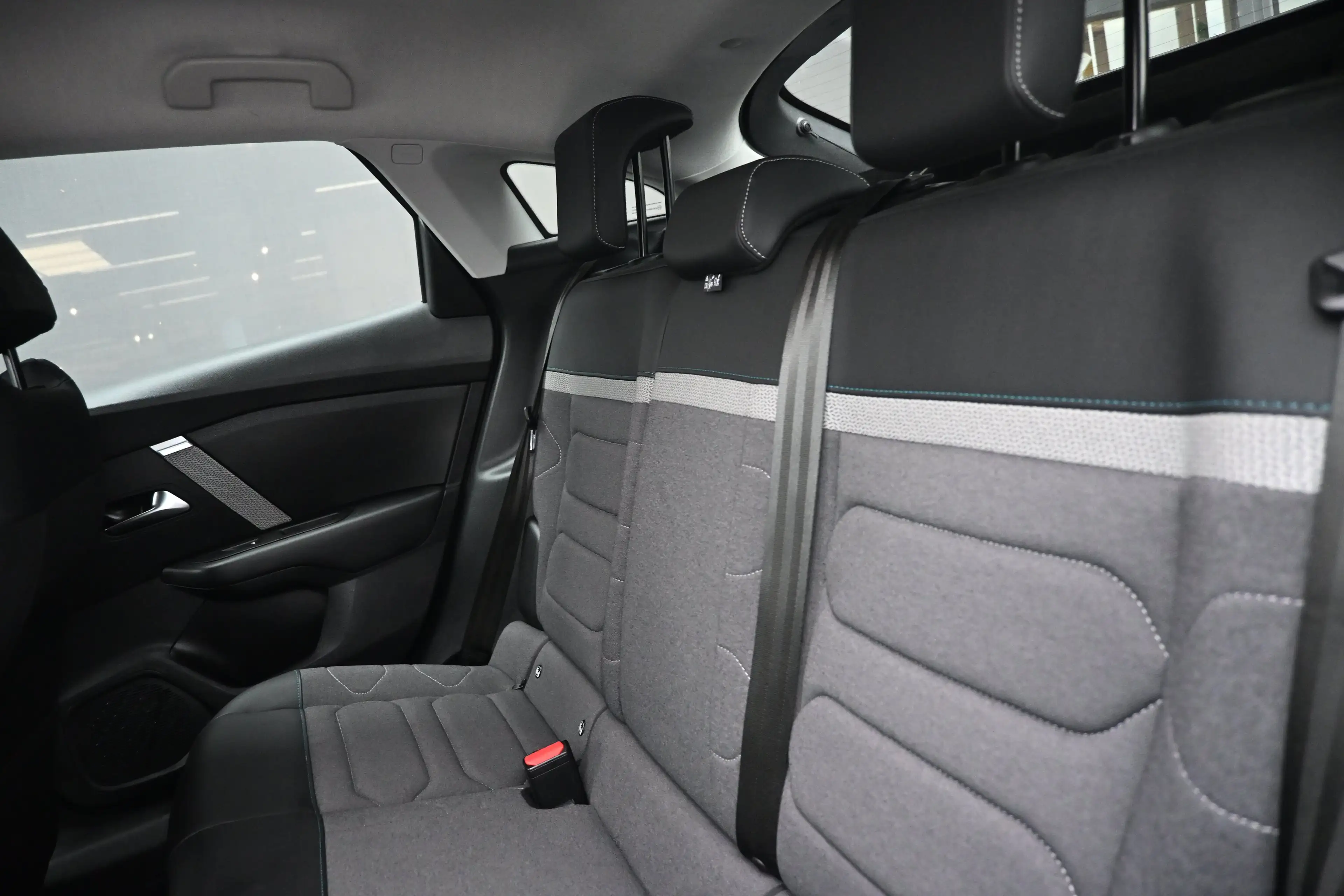 Citroen E-C4 Electric You 50 kWh 3 Fase | Navigatie by App | Achteruitri — photo 13