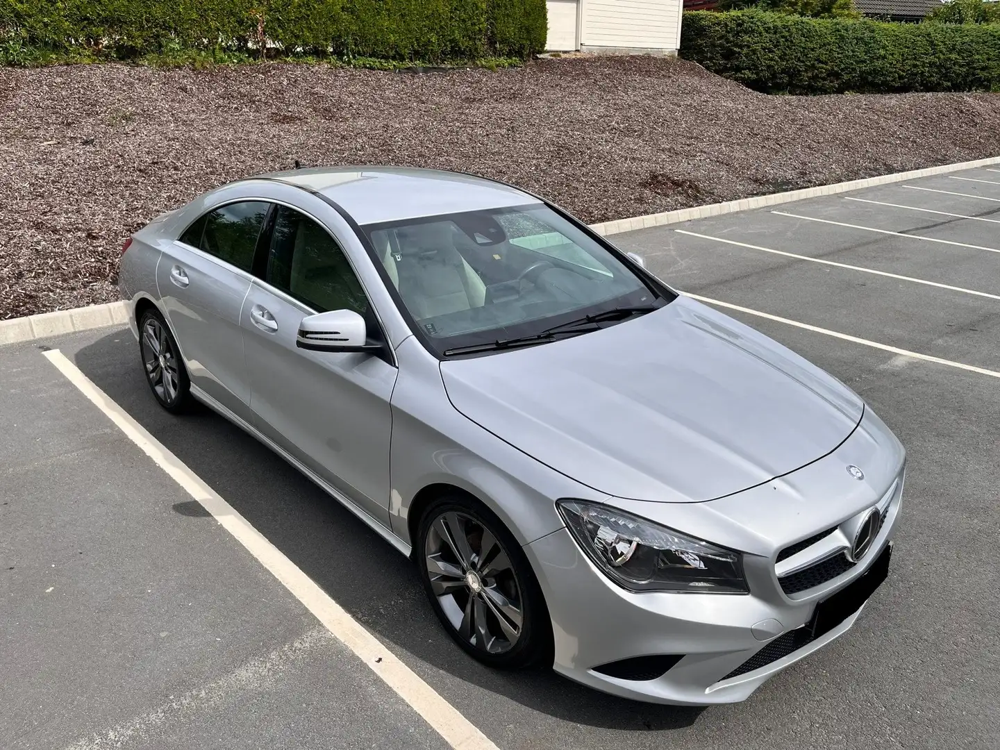 Mercedes-Benz CLA 180 d Gris - 1