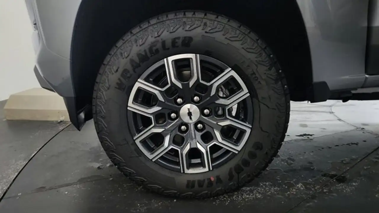 Chevrolet Colorado снимка Chevrolet Colorado