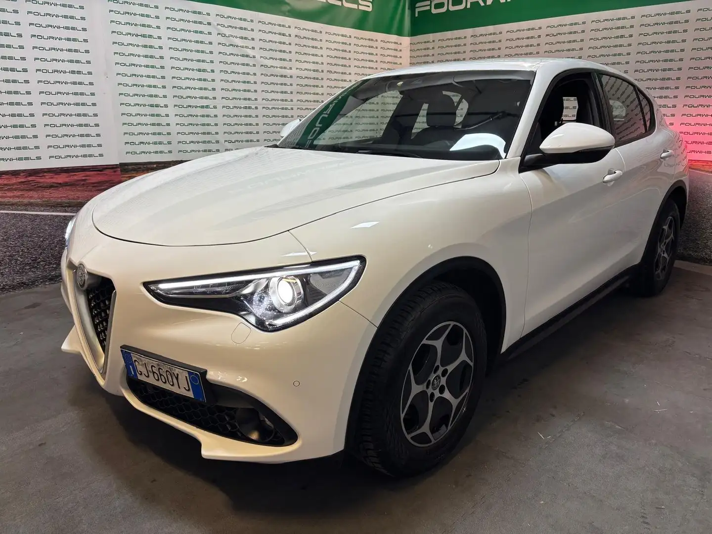 Alfa Romeo Stelvio Stelvio 2.2 t Super Business Q4 190cv auto PROMO Bianco - 2