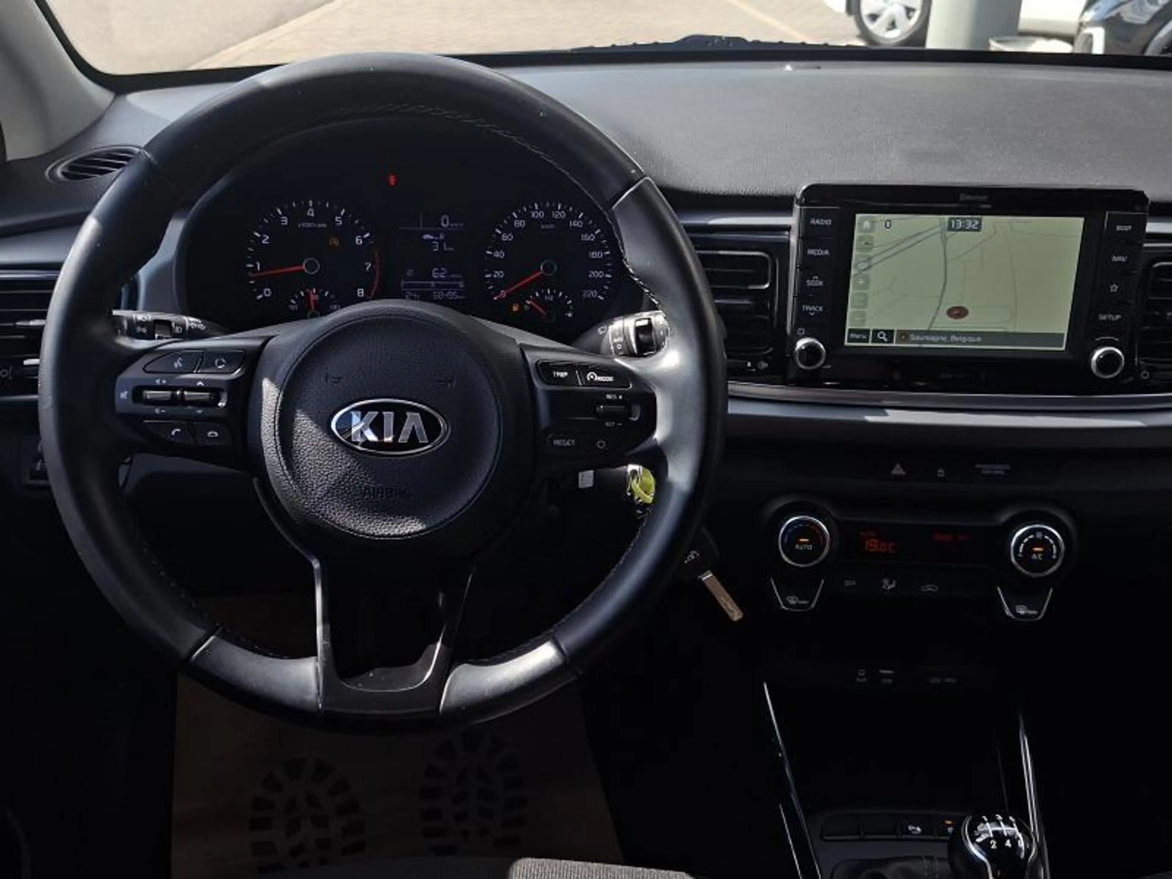 Kia Rio GT LINE — photo 9