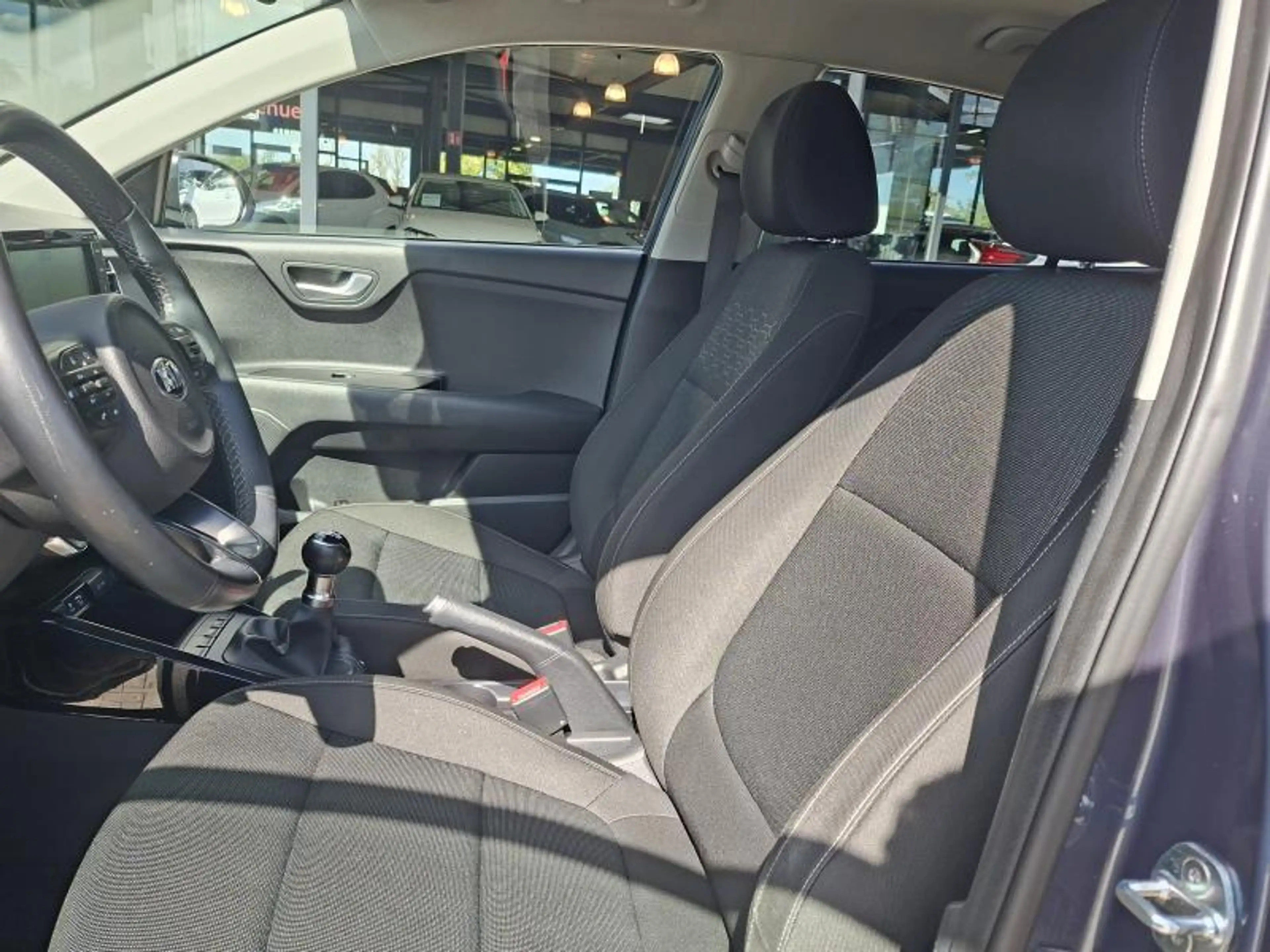 Kia Rio GT LINE — photo 8