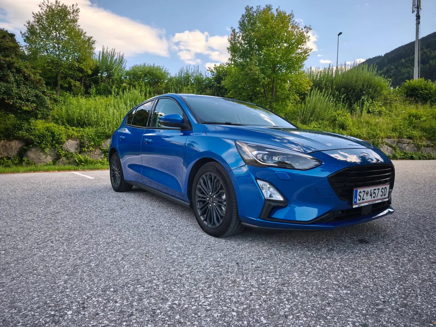 Ford Focus Focus Titanium 2.0 Automatik | Nahezu Vollausstattung & Level 2 Autonomie | Service NEU Blau - 1