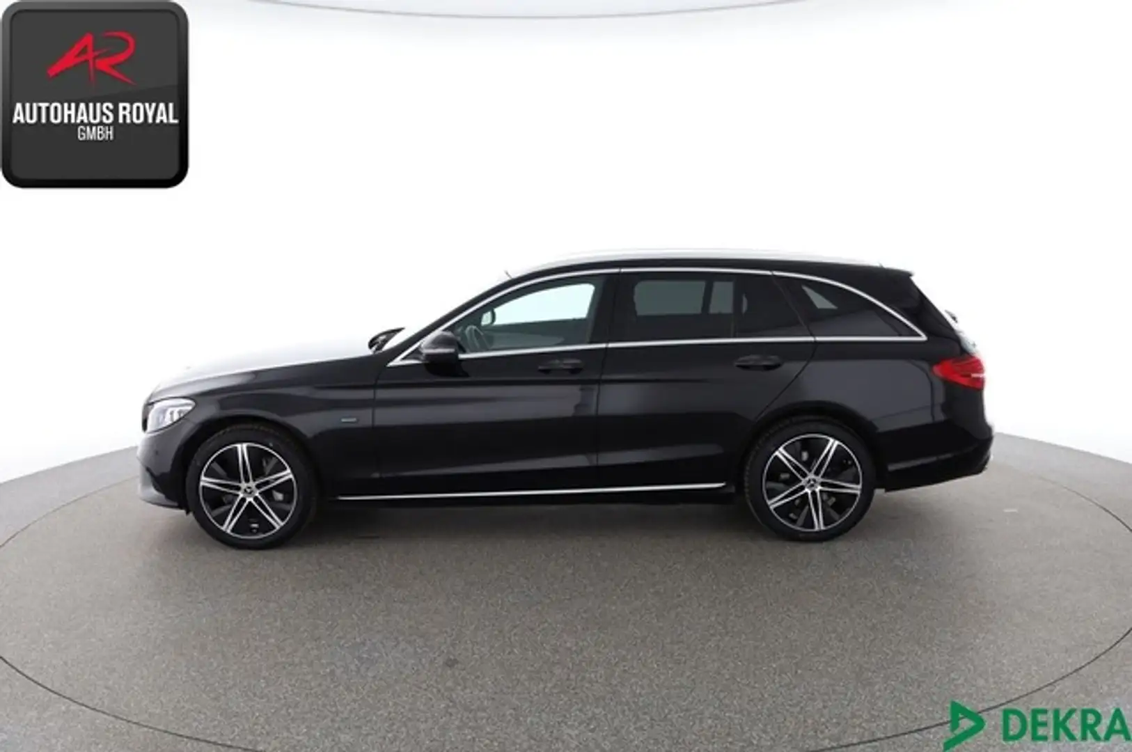Mercedes-Benz C 300 e T AVANTGARDE MULTIBEAM,KAMERA,SCHECKHEFT Fekete - 2