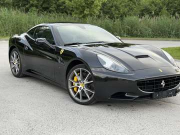 4.3i V8 / 4pl / Ceramic / Full Ferrari History !